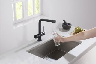 Смеситель для кухни Timo Saona 2396/03F чёрный